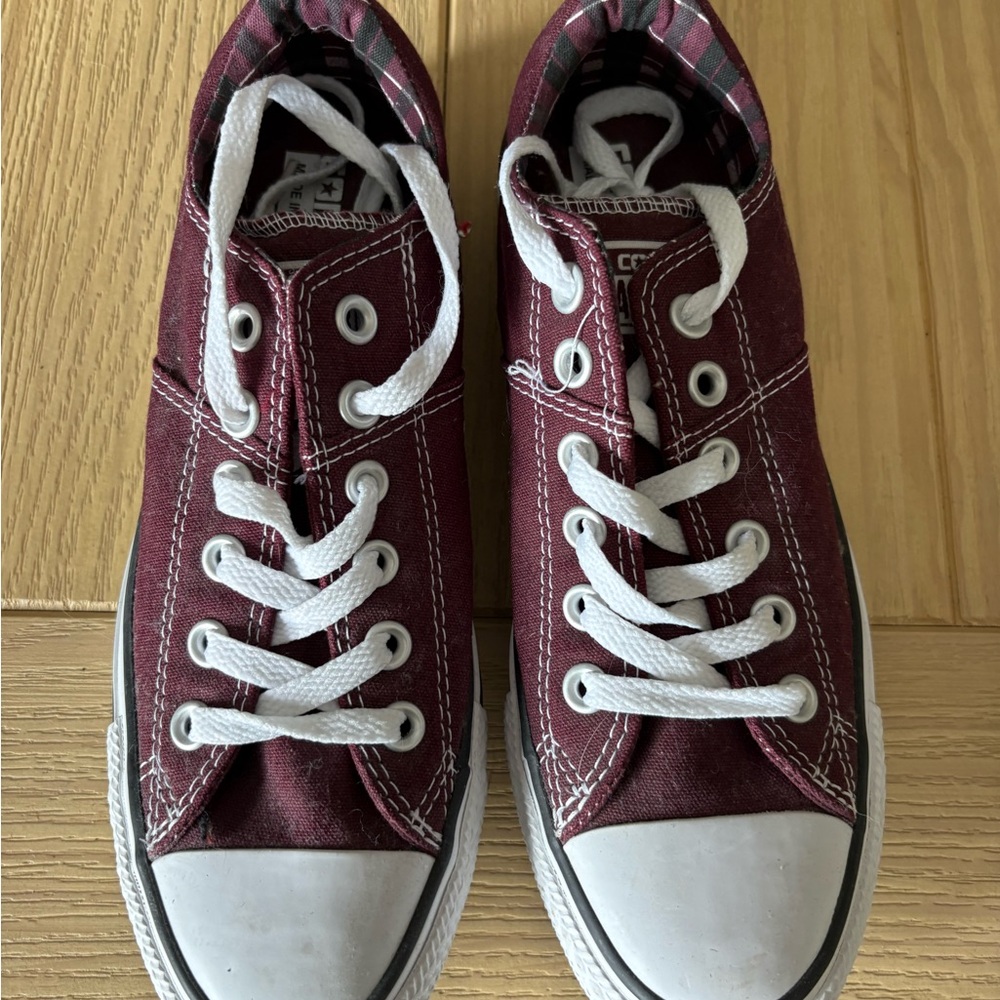 Maroon Low-Top Converse Sneakers with White Trim